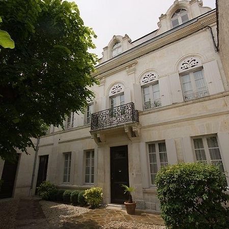 Chambres D'Hotes Les Tilleuls Cognac Esterno foto