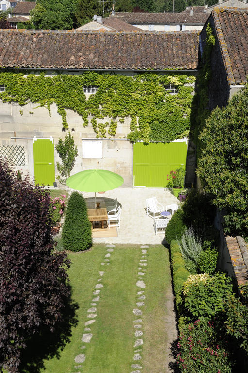 Chambres D'Hotes Les Tilleuls Cognac Esterno foto