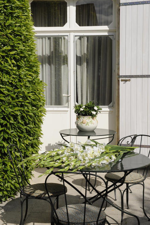 Chambres D'Hotes Les Tilleuls Cognac Esterno foto
